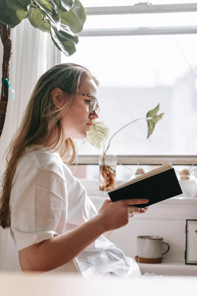 6 Books to Read to Improve Your Money Mindset